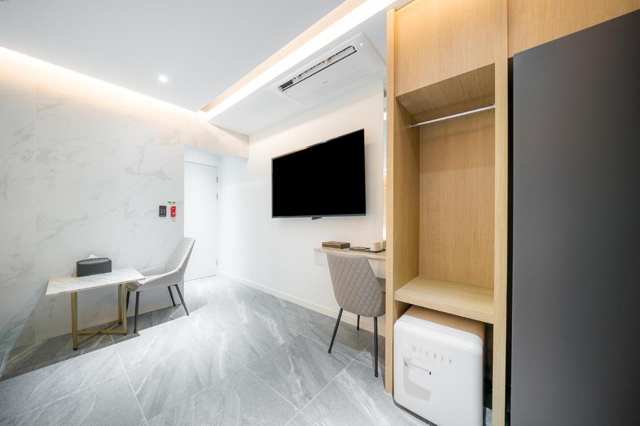Brown Dot Hotel Pyeonghwa Plaza Mokpo Exterior foto